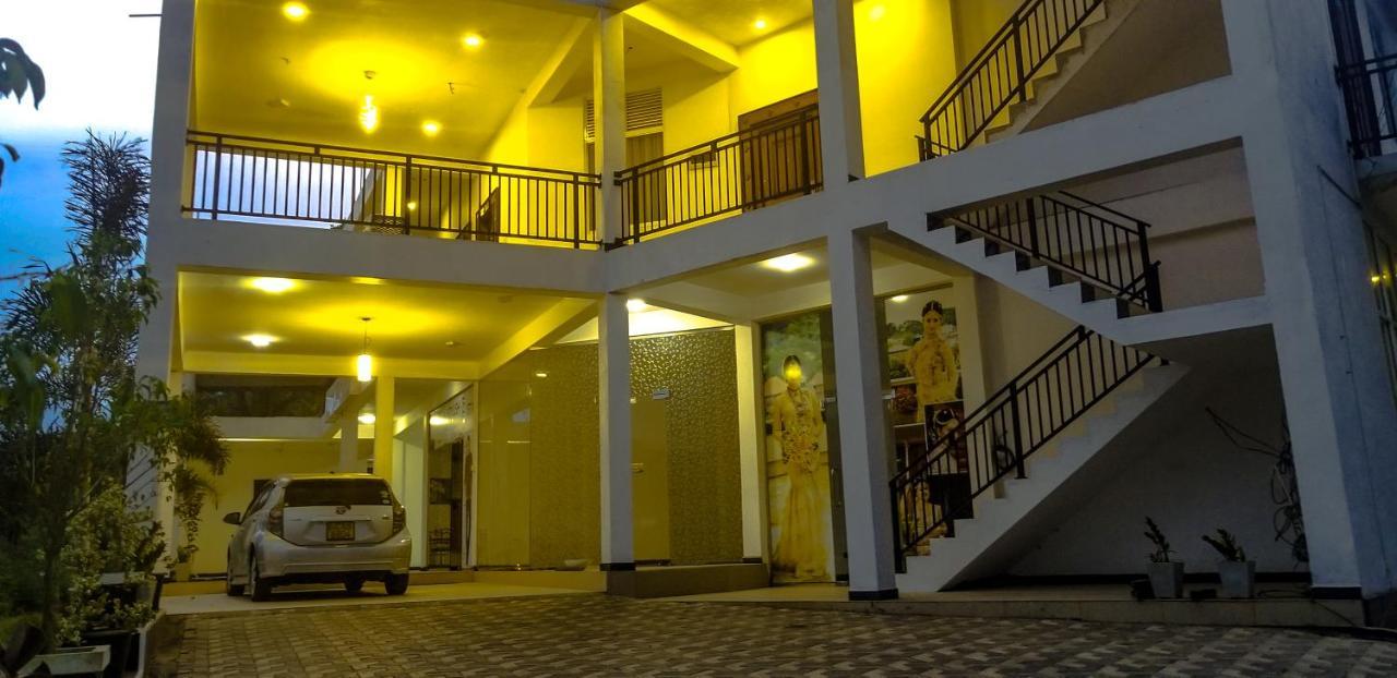 Akoya Pearl Ratnapura Exterior foto