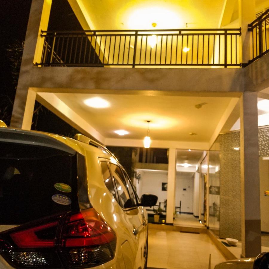 Akoya Pearl Ratnapura Exterior foto