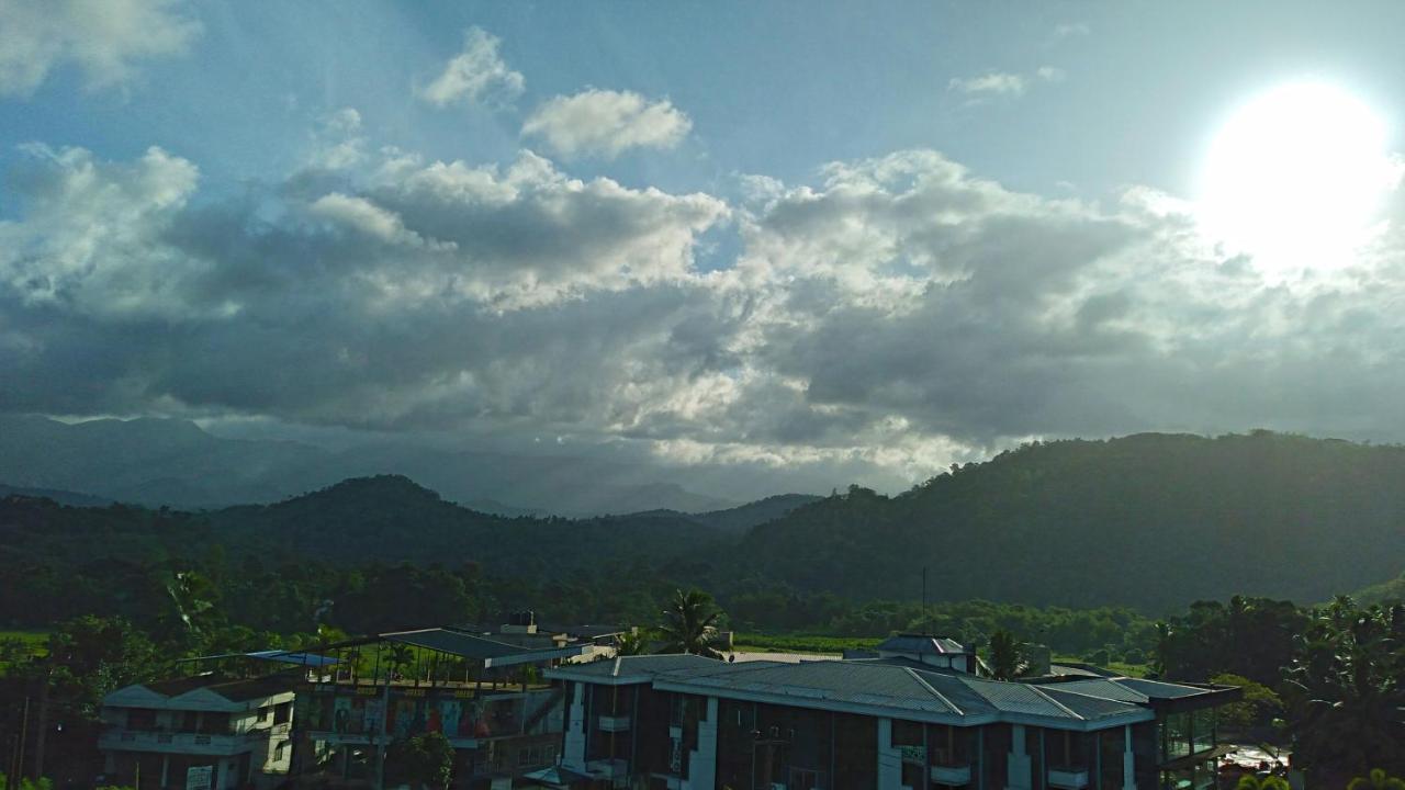 Akoya Pearl Ratnapura Exterior foto